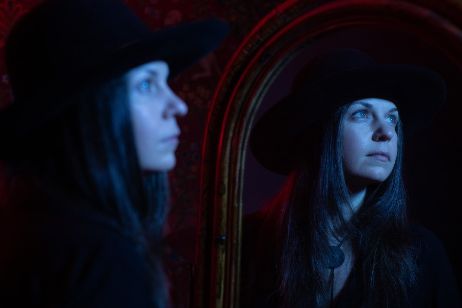 Renee Maskin Opens Up about New Single “Sage,” Tone, and Guitars