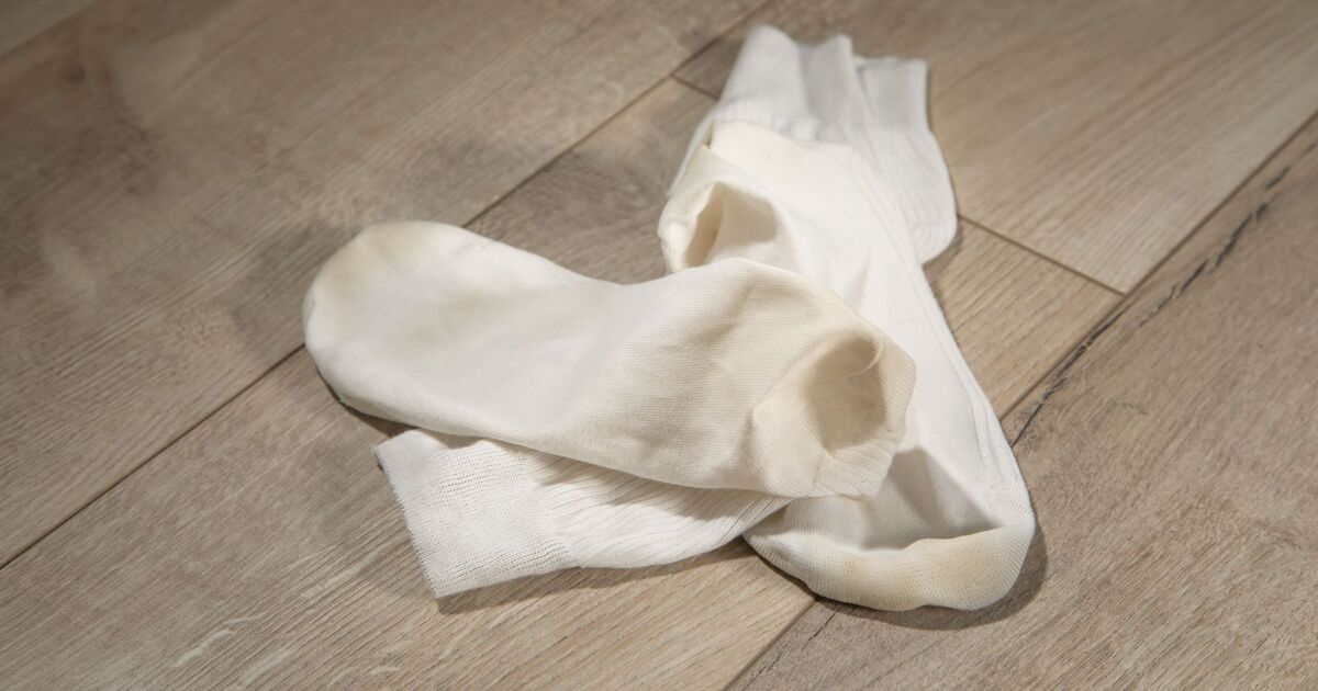 Bring filthy white socks ‘back to life’ in 20 mins with 2 items – not vinegar