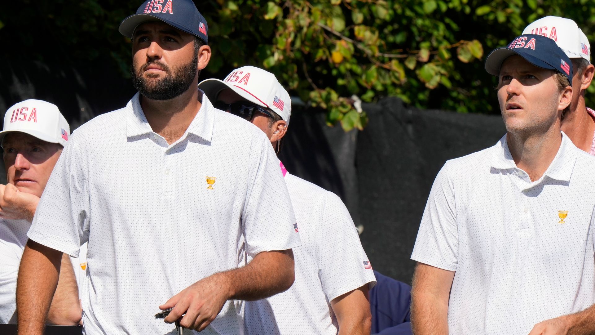 USA make crushing start to Presidents Cup after Scheffler-Kim tension