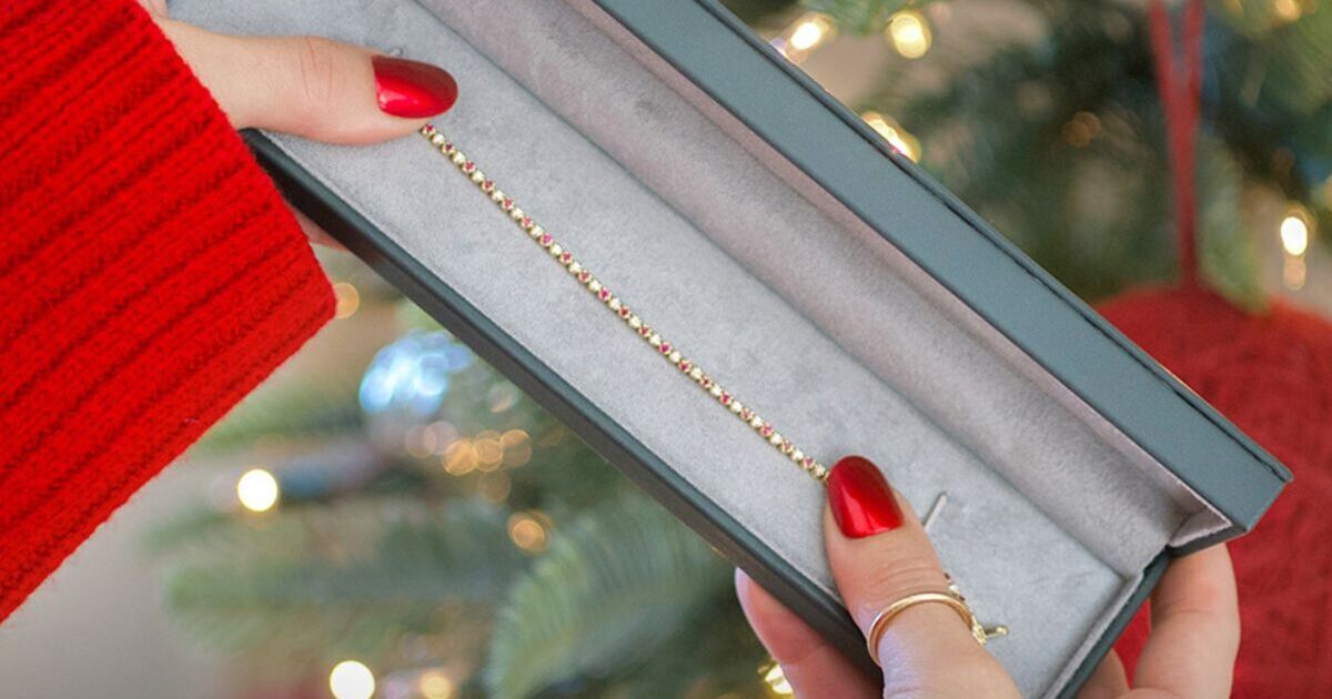 Seven jewellery items to gift including £368 off tennis bracelet