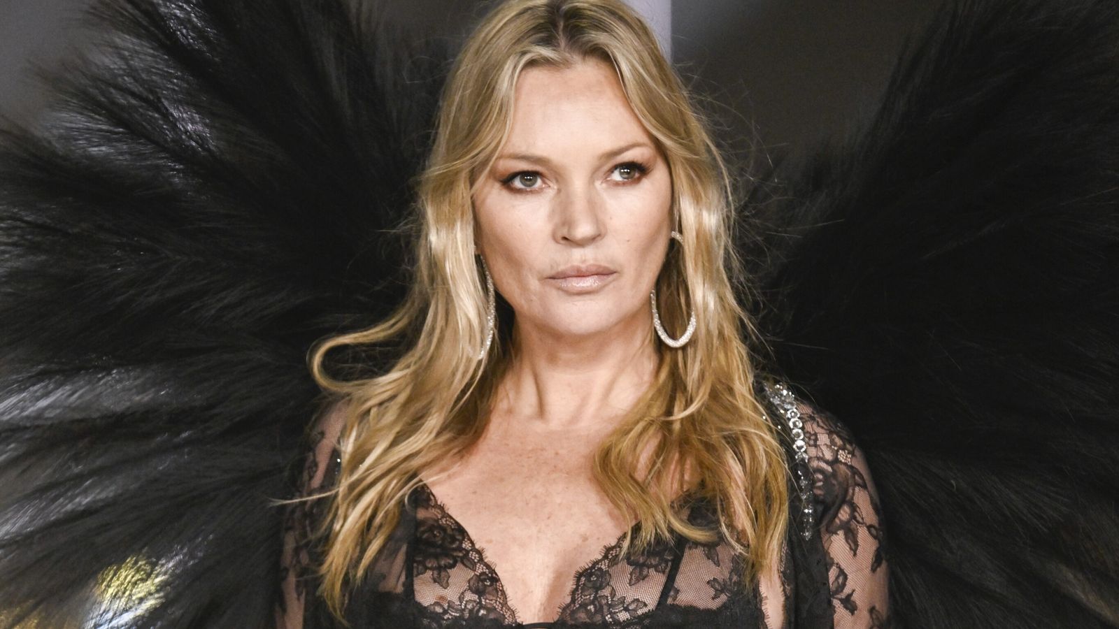 Kate Moss makes Victoria’s Secret catwalk debut – as famous show returns after six years | Ents & Arts News