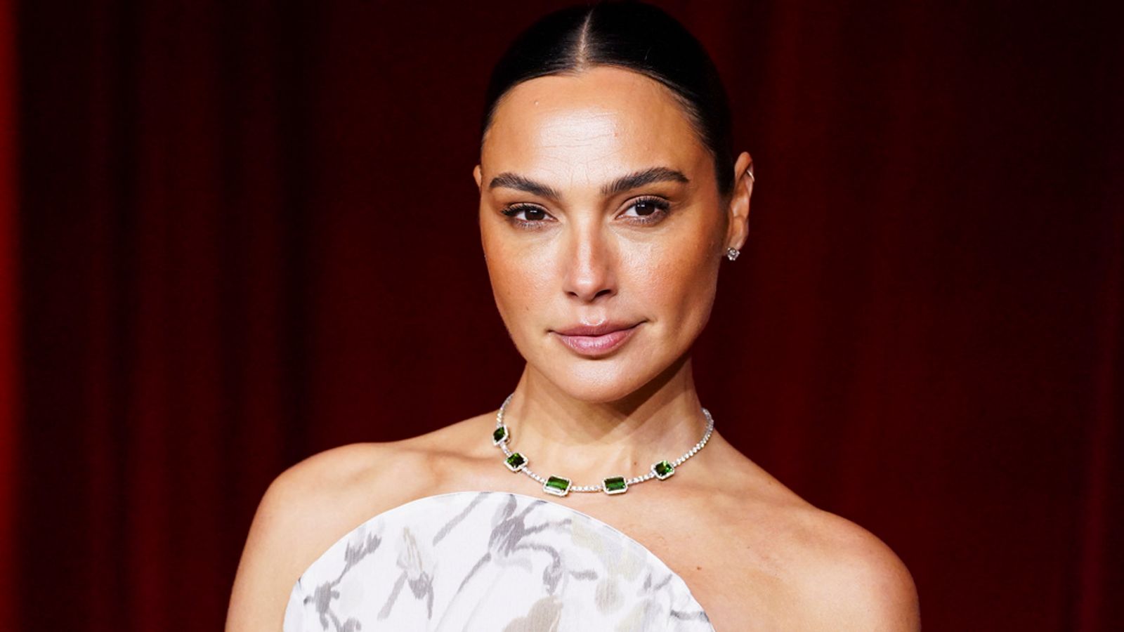 Gal Gadot had emergency surgery to remove brain blood clot while 8 months pregnant | Ents & Arts News