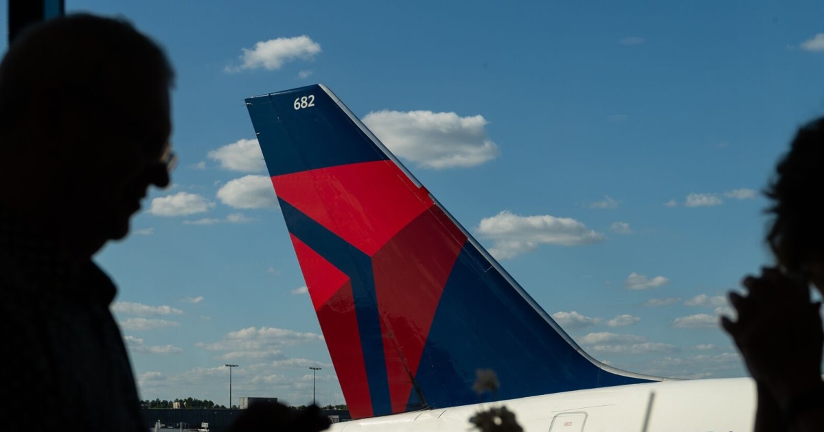 Delta Airlines flight attendant allegedly slashes co-worker in New Orleans