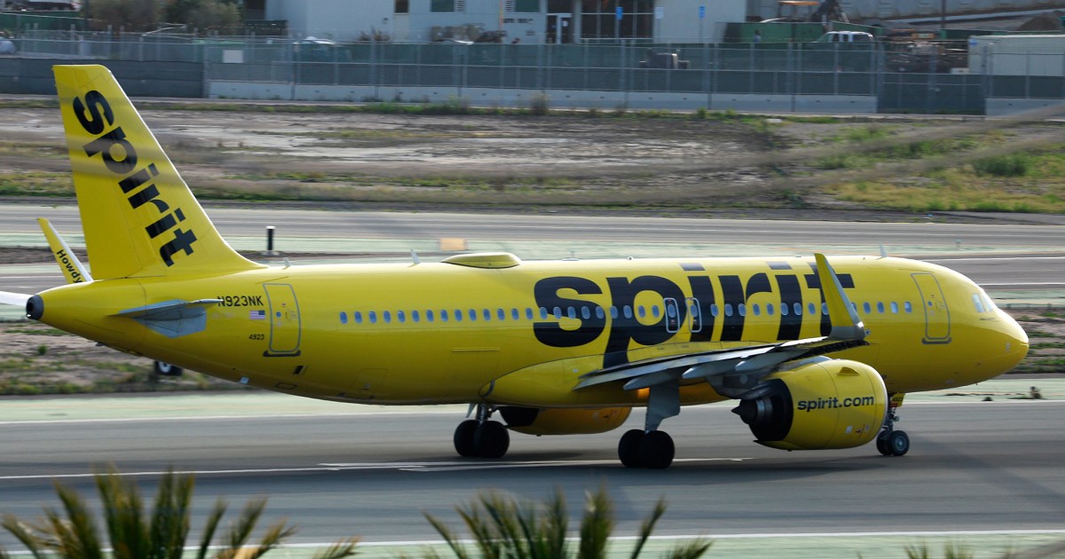 No shoes, no service when passengers step aboard a Spirit Airlines flight