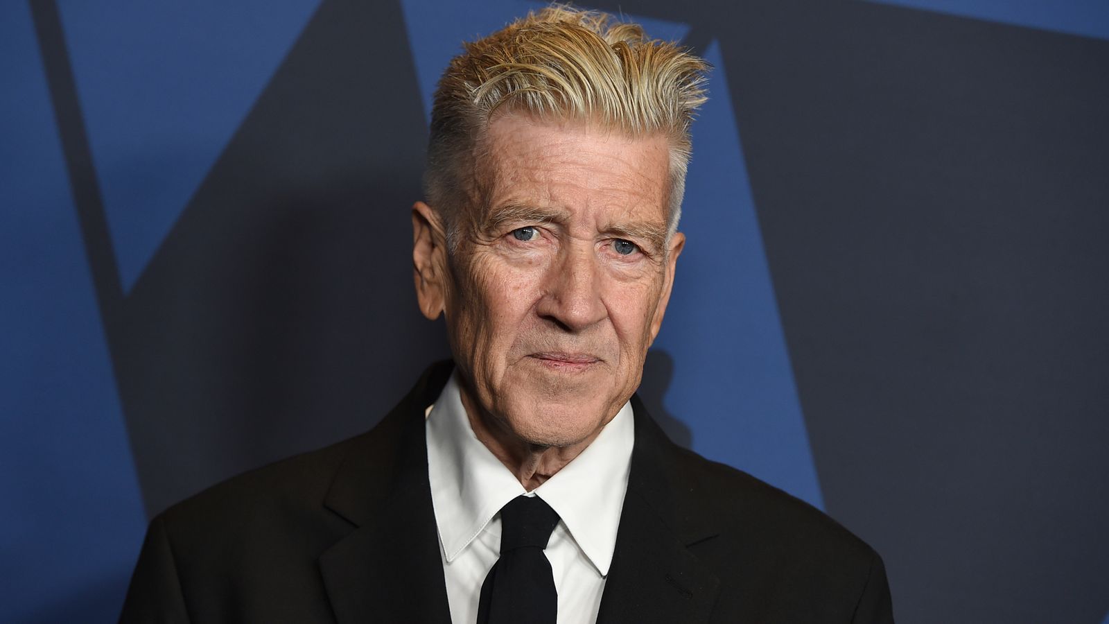 David Lynch: Twin Peaks and Mulholland Drive director dies | Ents & Arts News