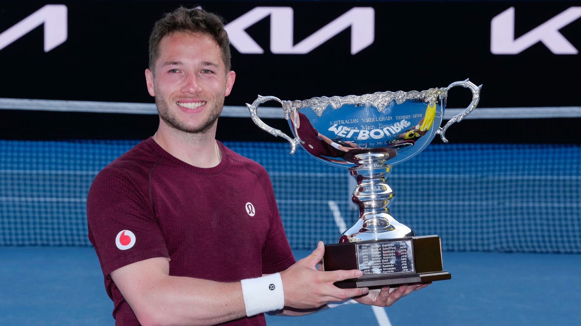 Hewett doubles up at Australian Open by winning singles title