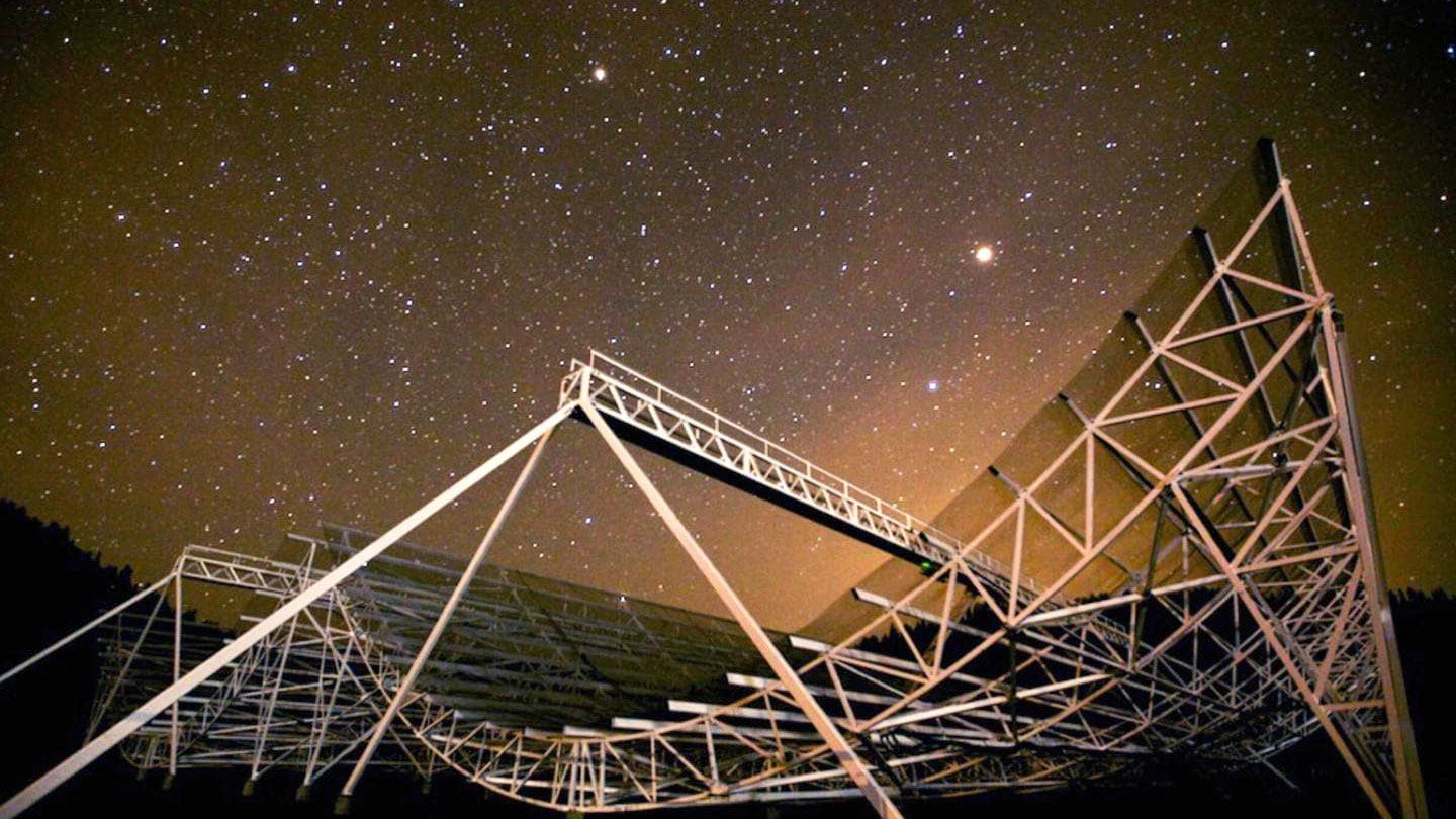 A fast radio burst from a dead galaxy puzzles astronomers