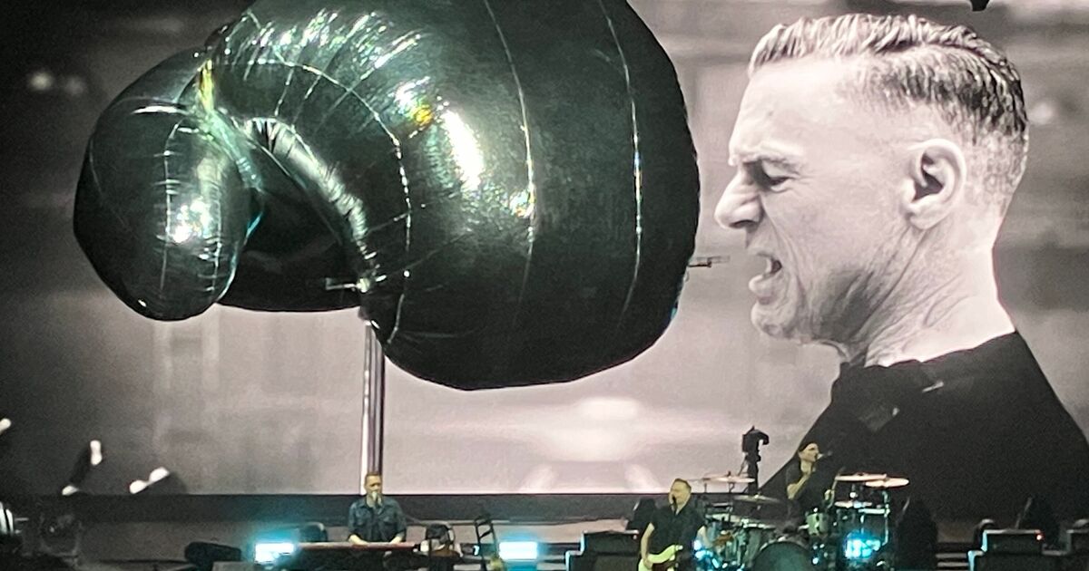 Bryan Adams delivers a 28-song jukebox juggernaut with crowd-pleasing | UK | News