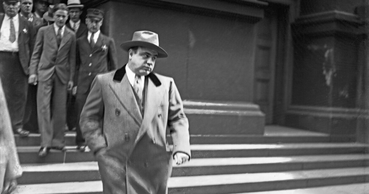 The day Al Capone met newspaper reporters in slippers and a pink apron | World | News