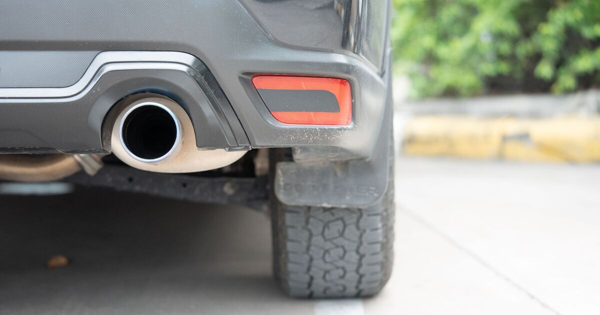 Man’s witty response to ‘entitled’ neighbour after rude note left on car